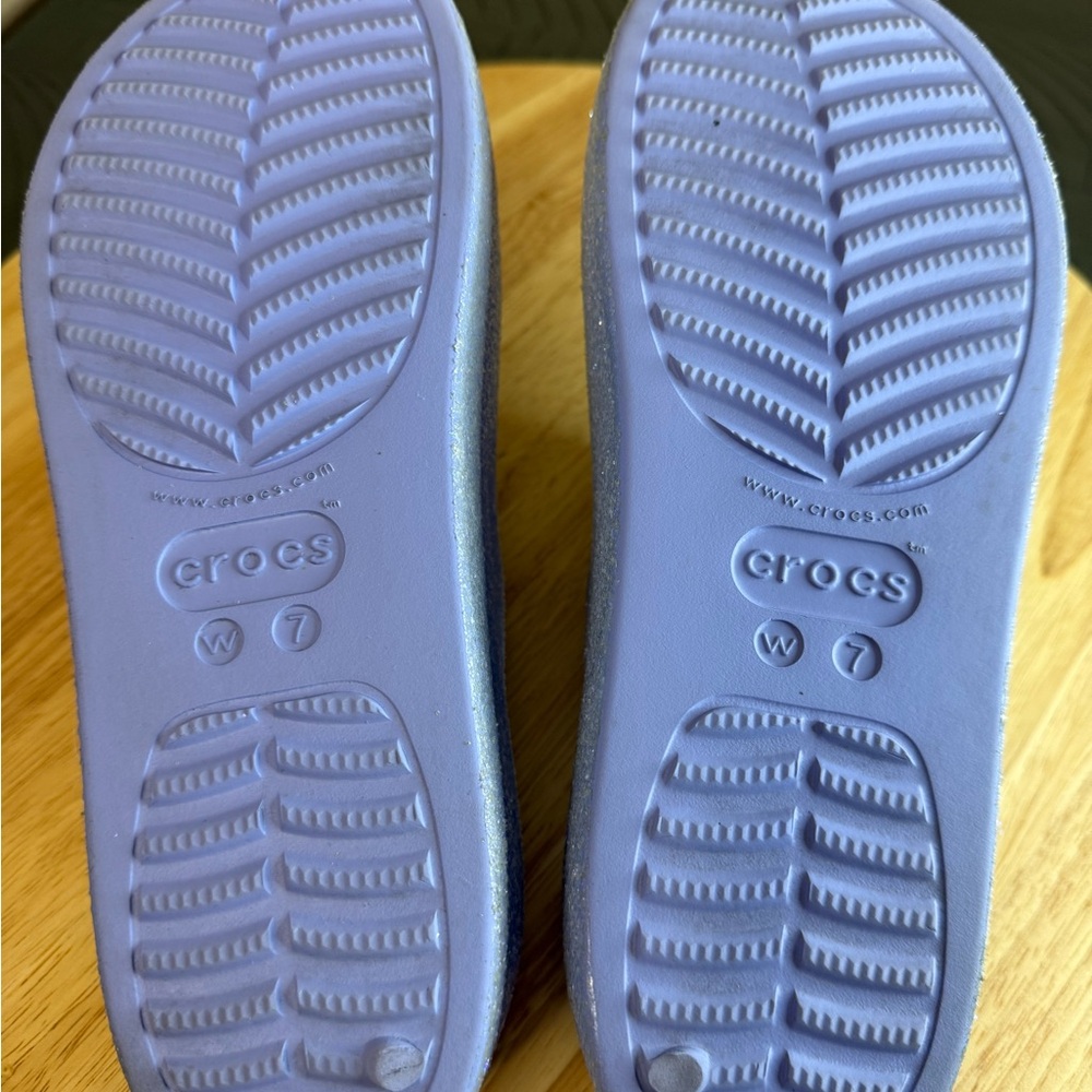 Crocs Women’s Classic Platform slide sandals - Picture 11 of 12